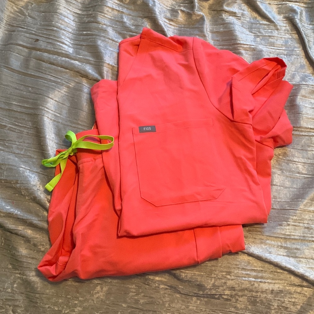 Figs hot Coral medium set